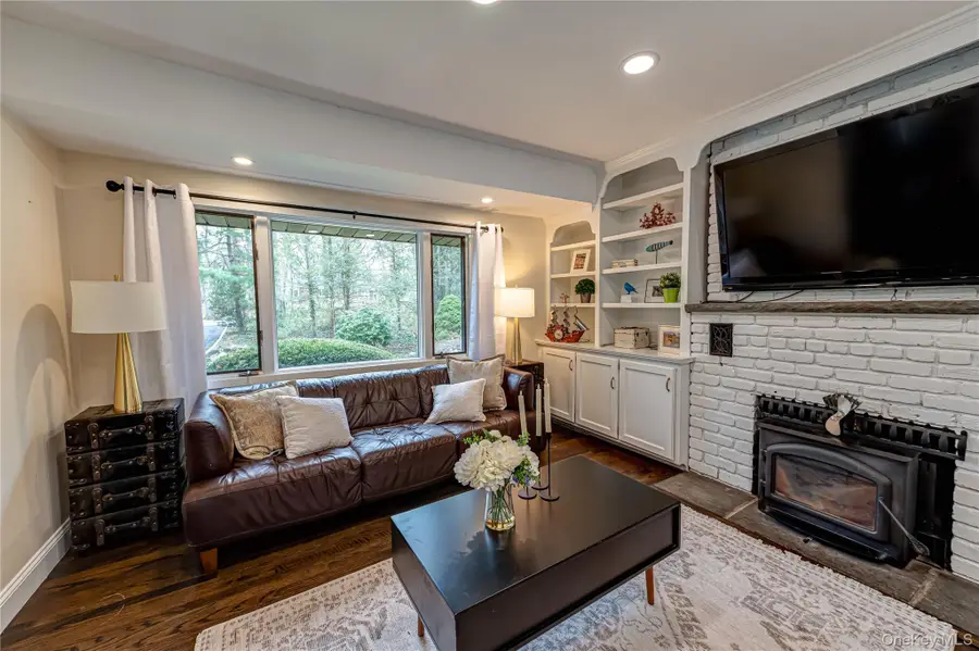 6 Maplewood Drive, Northport, NY 11768 - #3