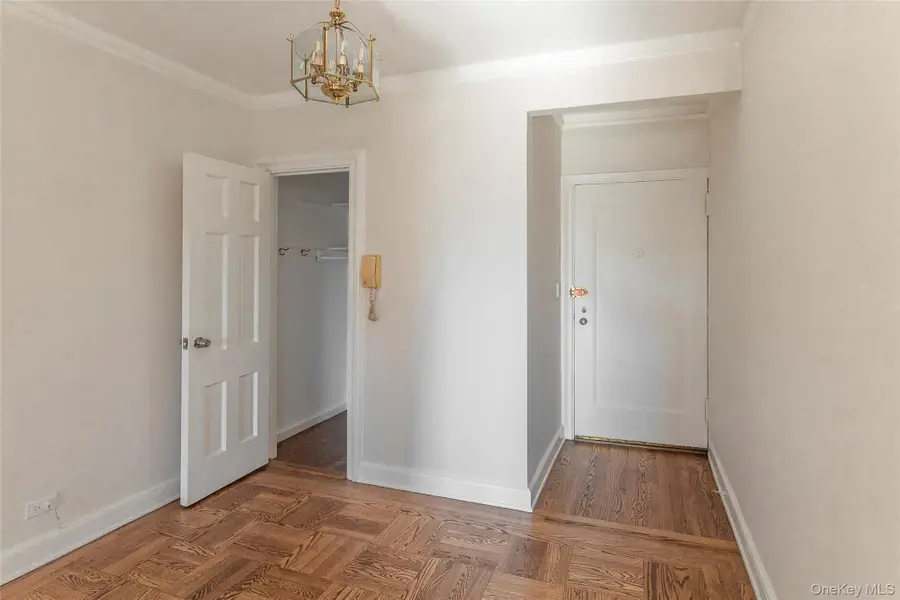 6 Midland Gardens #4B, Bronxville, NY 10708 - #2