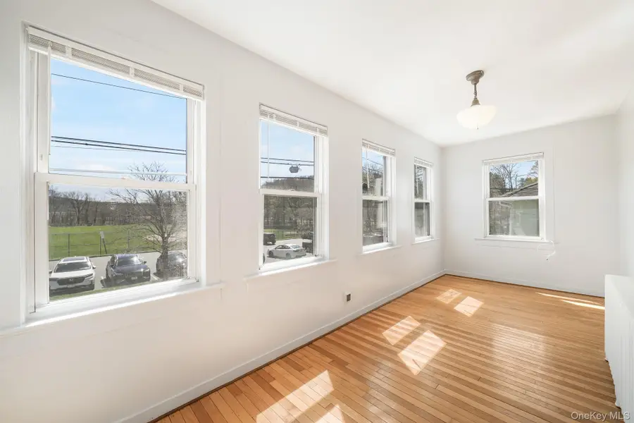 33 Hopper Street, Pleasantville, NY 10570 - #2