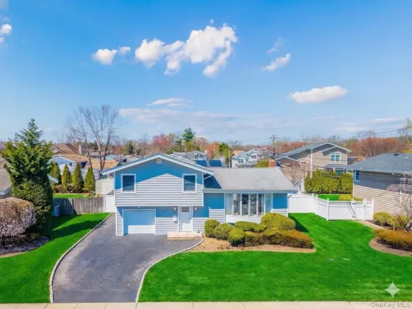 47 Favorite Lane, Jericho, NY 11753