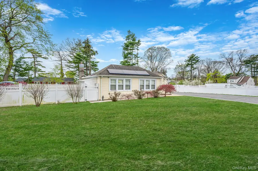 122 Mckinley Street, Brentwood, NY 11717 - #2