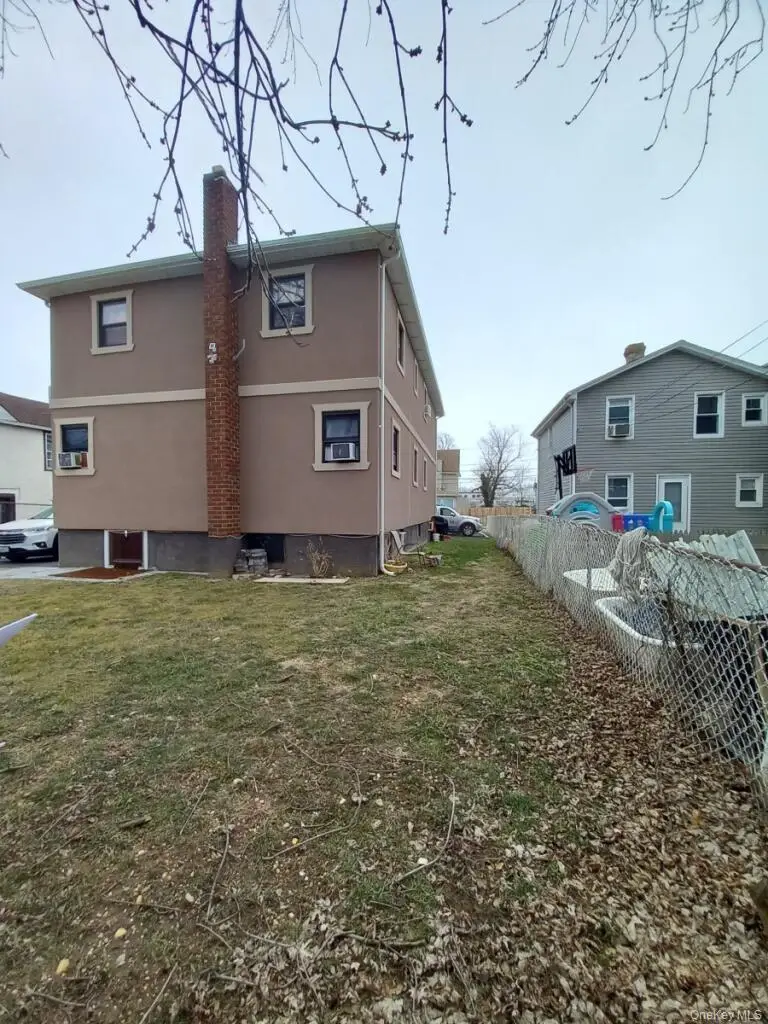 13 Clinton Avenue, Inwood, NY 11096 - #3