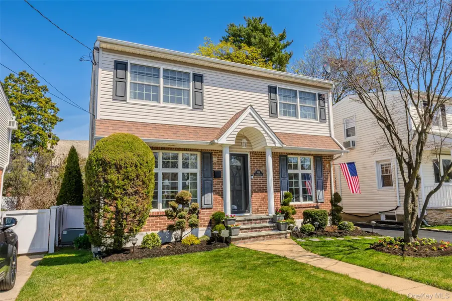 416 Argyle Road, Mineola, NY 11501 - #2