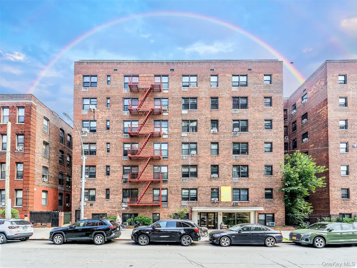 143-40 Roosevelt Avenue #5K, Flushing, NY 11354 - #1