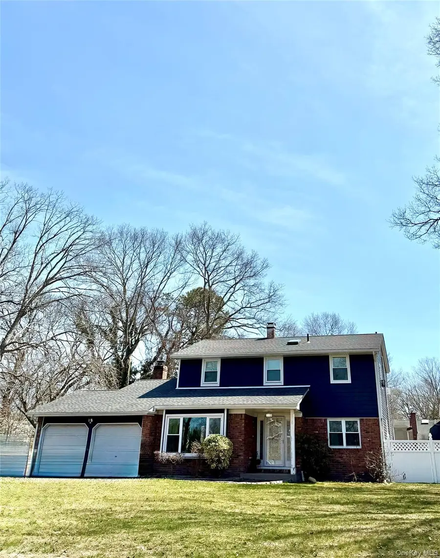 8 Chauncey Lane, Coram, NY 11727 - #2