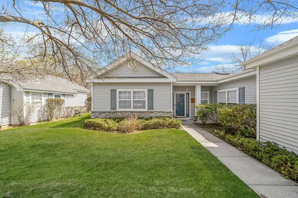 485 Woodscreek Court, Moriches, NY 11955