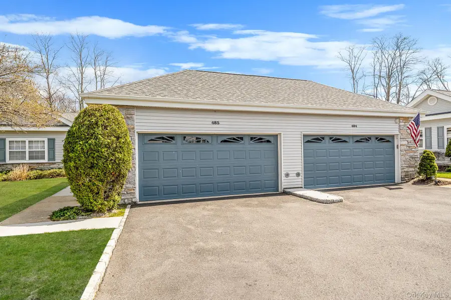 485 Woodscreek Court, Moriches, NY 11955 - #2