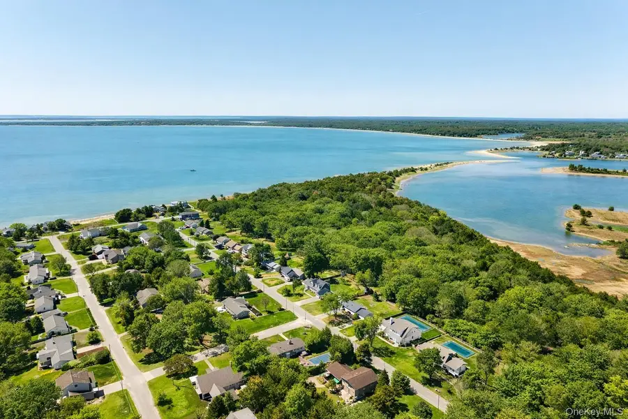 700 Gin Lane, Southold, NY 11971 - #3