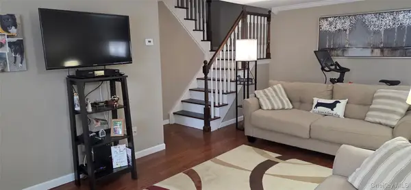 861 Birchwood Road, Medford, NY 11763