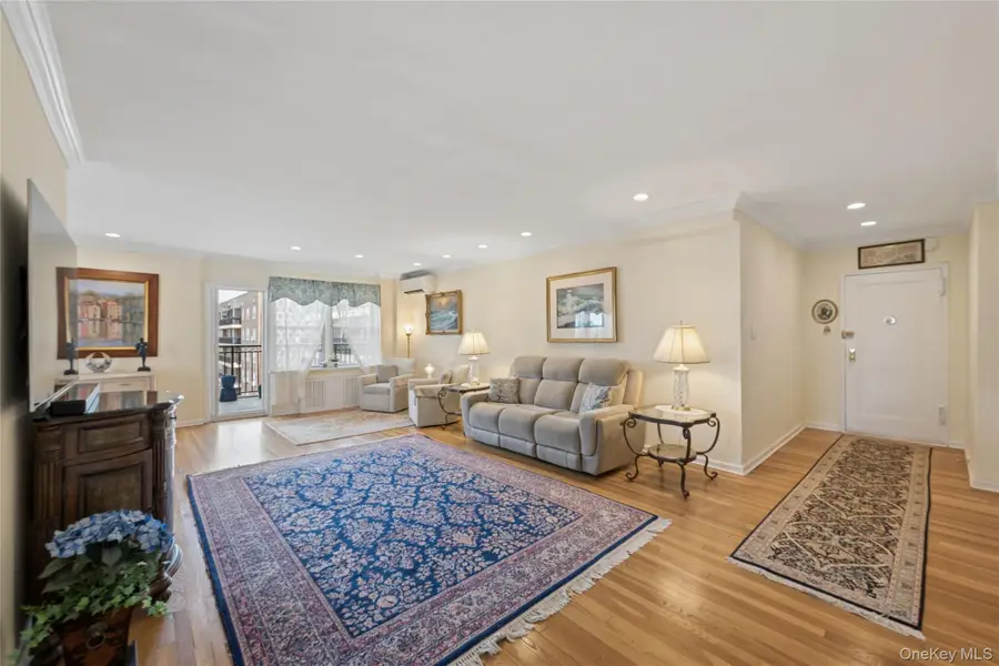 162-01 Powells Cove Boulevard #5G, Beechhurst, NY 11357 - #2