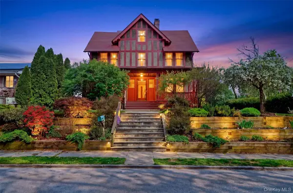 34 Winnebago Road, Yonkers, NY 10710