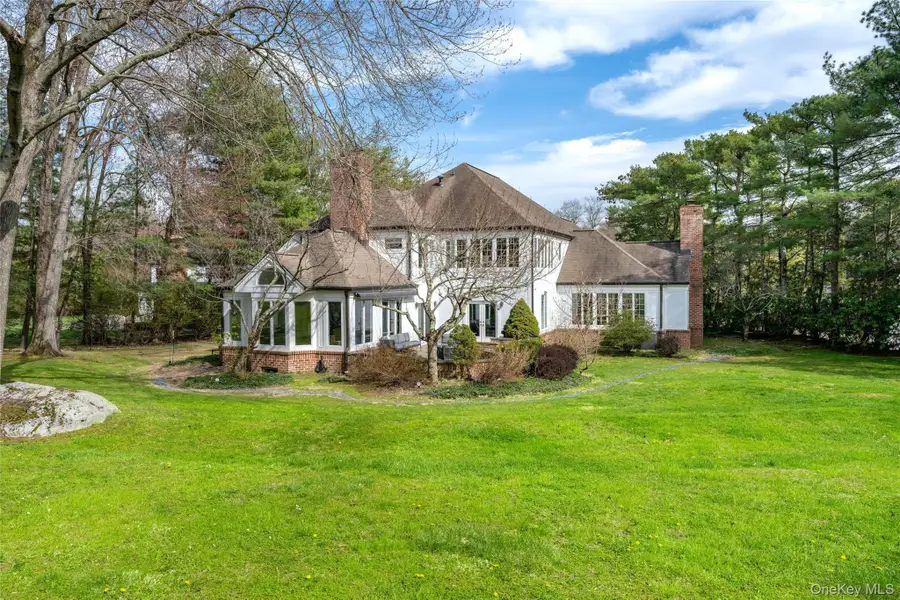 12 Hampton Road, Purchase, NY 10577 - #2