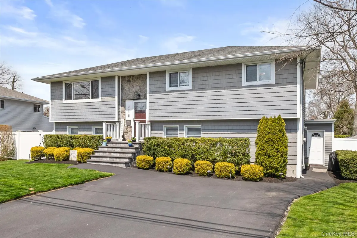 1299 Madison Avenue, West Islip, NY 11795 - #1
