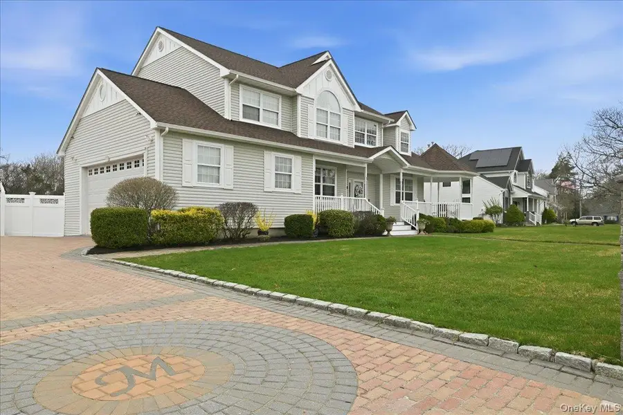 5 Landings Lane, East Patchogue, NY 11772 - #3