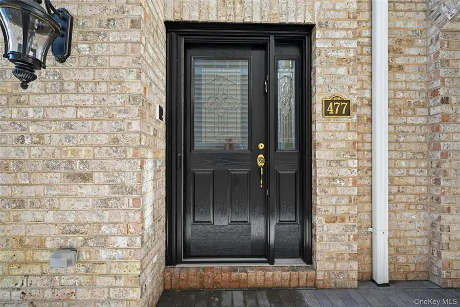 477 Pacing Way, Westbury, NY 11590 - #2