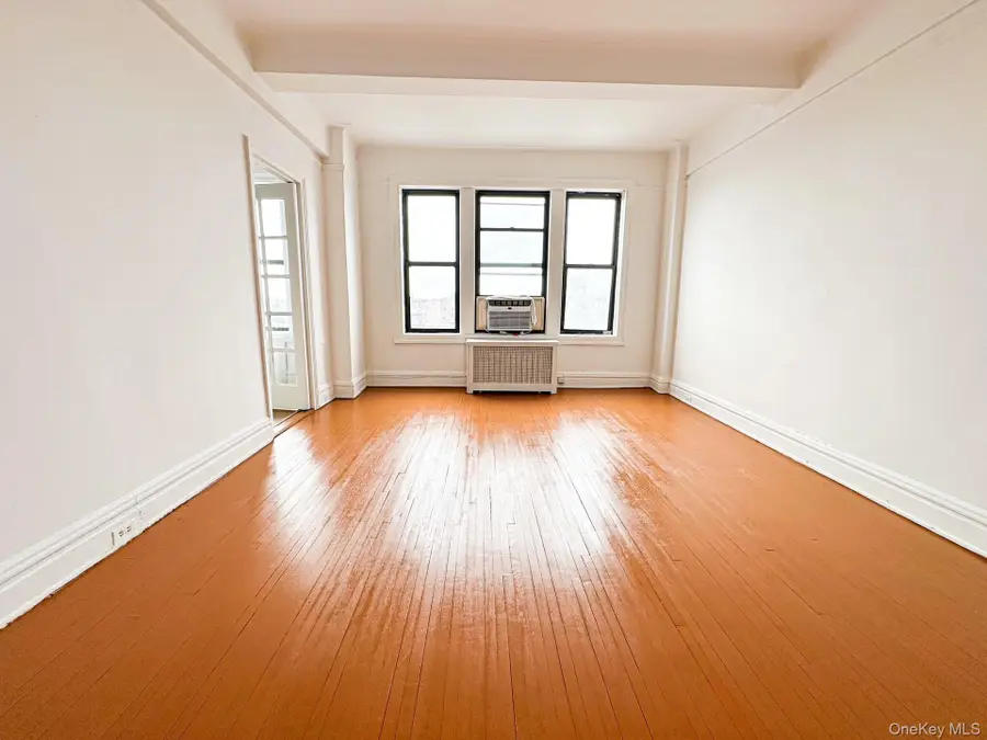 83-00 Talbot Street #8E, Kew Gardens, NY 11415 - #2