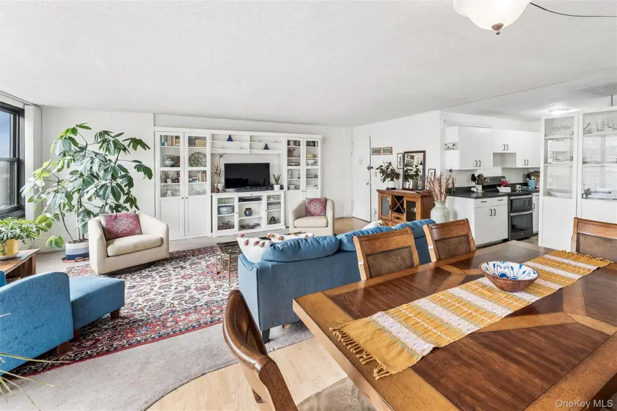 162-30 Powells Cove Boulevard #6A, Beechhurst, NY 11357 - #3