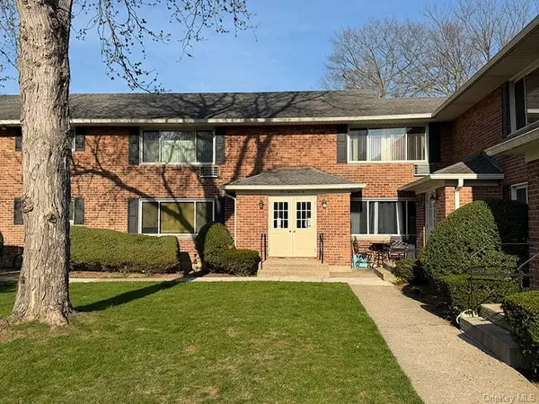 275 Edmunton #I-8, North Babylon, NY 11703