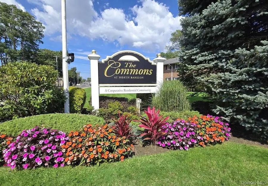 275 Edmunton #I-8, North Babylon, NY 11703 - #3