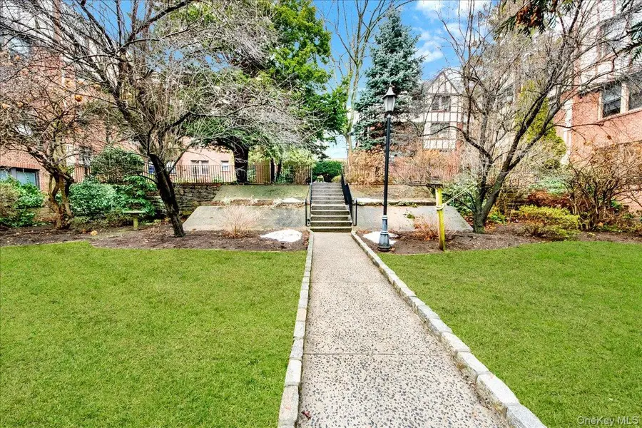 7 Greenridge Avenue #B8, White Plains, NY 10605 - #3