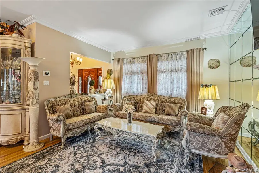 Address Withheld By Seller, Flushing, NY 11362 - #3