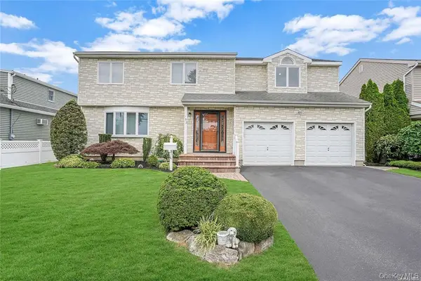 132 Atlantic Avenue, Massapequa Park, NY 11762