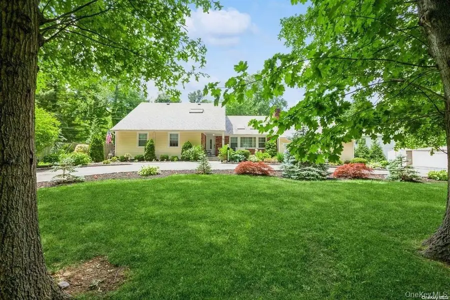 77 Duck Pond Road, Glen Cove, NY 11542 - #3