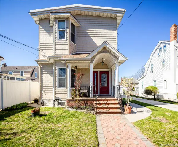 14811 10th Avenue, Whitestone, NY 11357