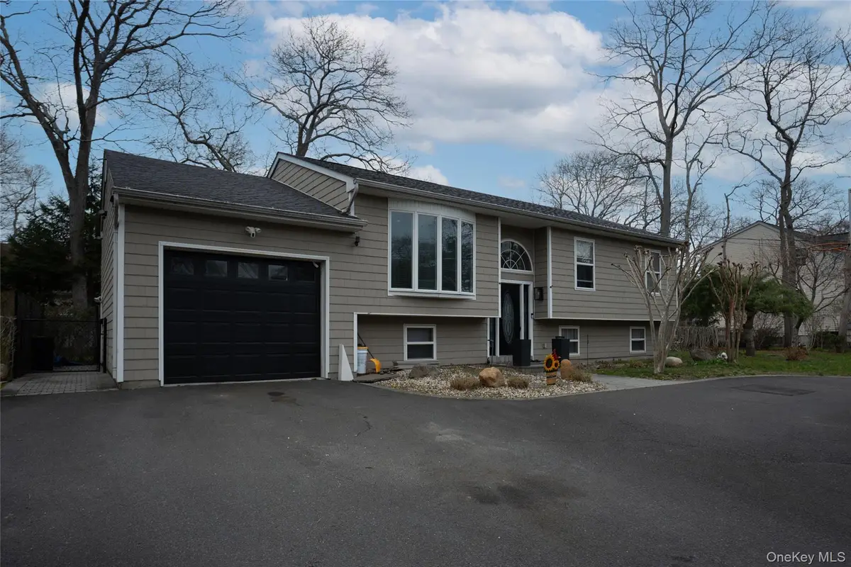 131 Clinton Avenue, Mastic, NY 11950 - #1