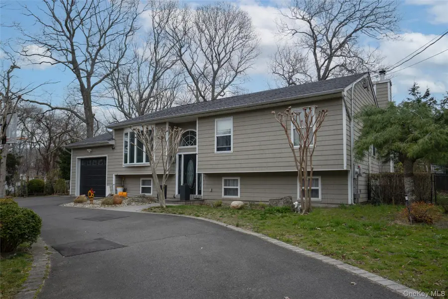 131 Clinton Avenue, Mastic, NY 11950 - #2