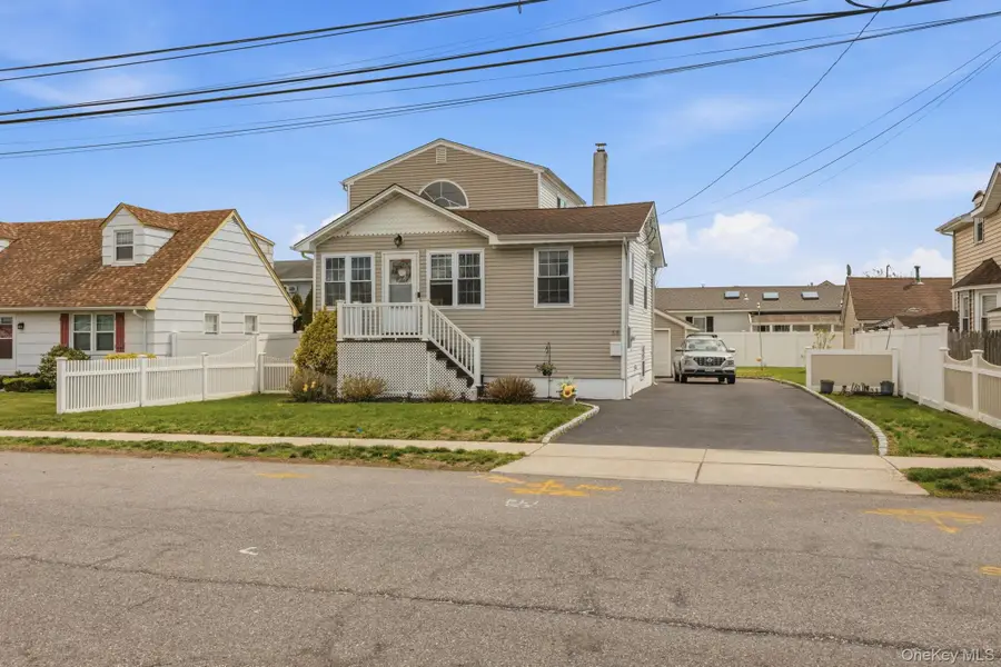 58 Wilson Avenue, Amity Harbor, NY 11701 - #2