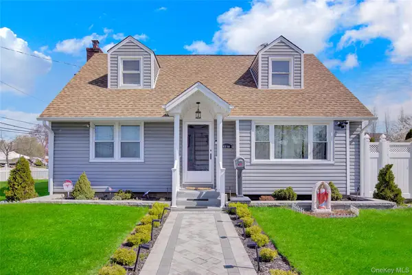 1210 Emma Place, Franklin Square, NY 11010