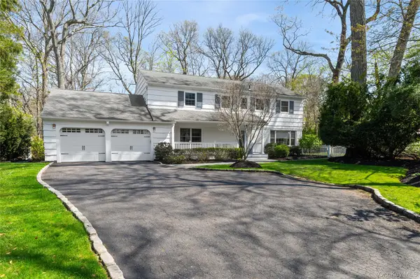 8 Heritage Court, Cold Spring Harbor, NY 11724