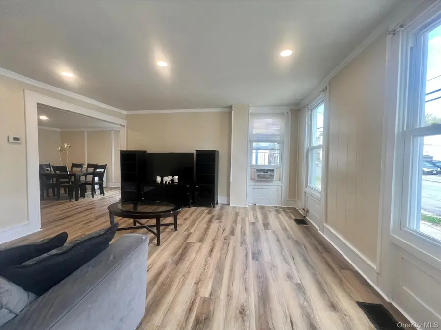 34 Smith Street, Poughkeepsie, NY 12601 - #3