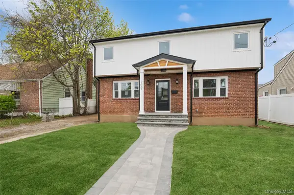 759 Barry Place, Uniondale, NY 11553