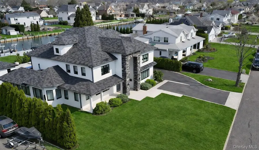 31 Shoal Drive, West Islip, NY 11795 - #2