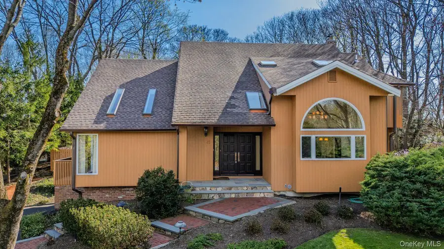 4 Ernest Court, Kings Park, NY 11754 - #2