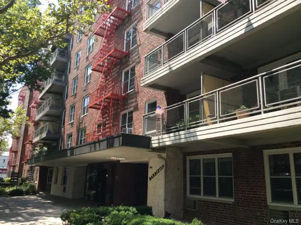 142-05 Roosevelt Avenue #521, Flushing, NY 11354