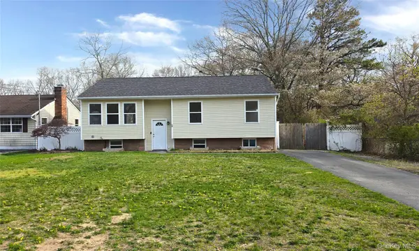 6A Murray Lane, Coram, NY 11727