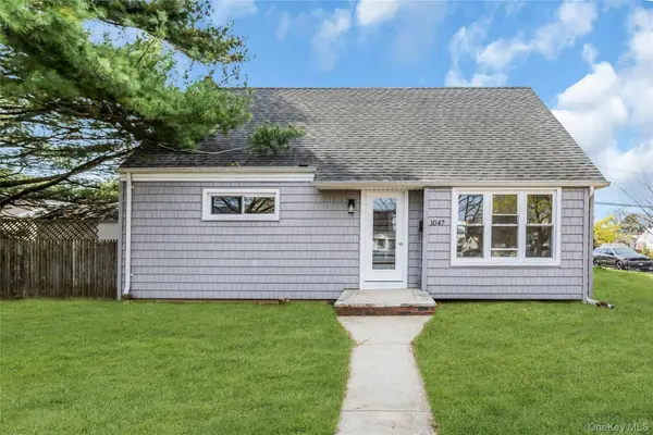 1047 Windermere Road, Franklin Square, NY 11010