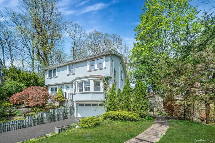 210 Mill Dam Court, Centerport, NY 11721 - #2