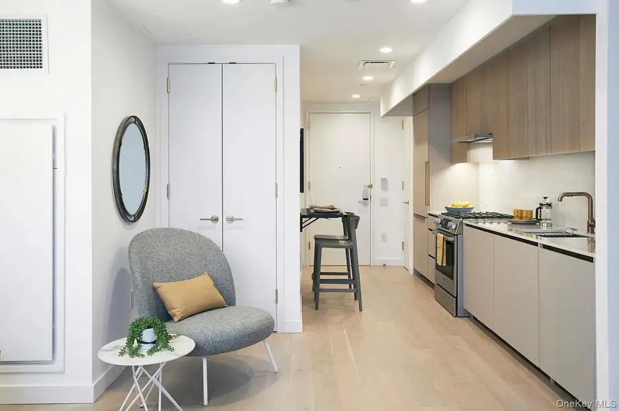 3 Court Square #404, Long Island City, NY 11101 - #3