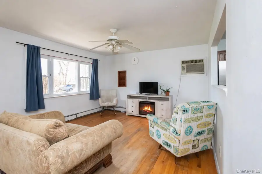 167 Robinwood Drive, Shirley, NY 11967 - #2