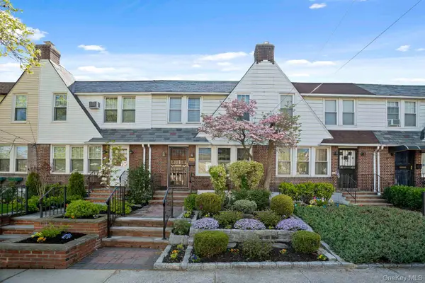 65-41 77th Place, Middle Village, NY 11379