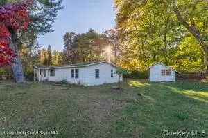 42 Dixon Avenue, Woodstock, NY 12498