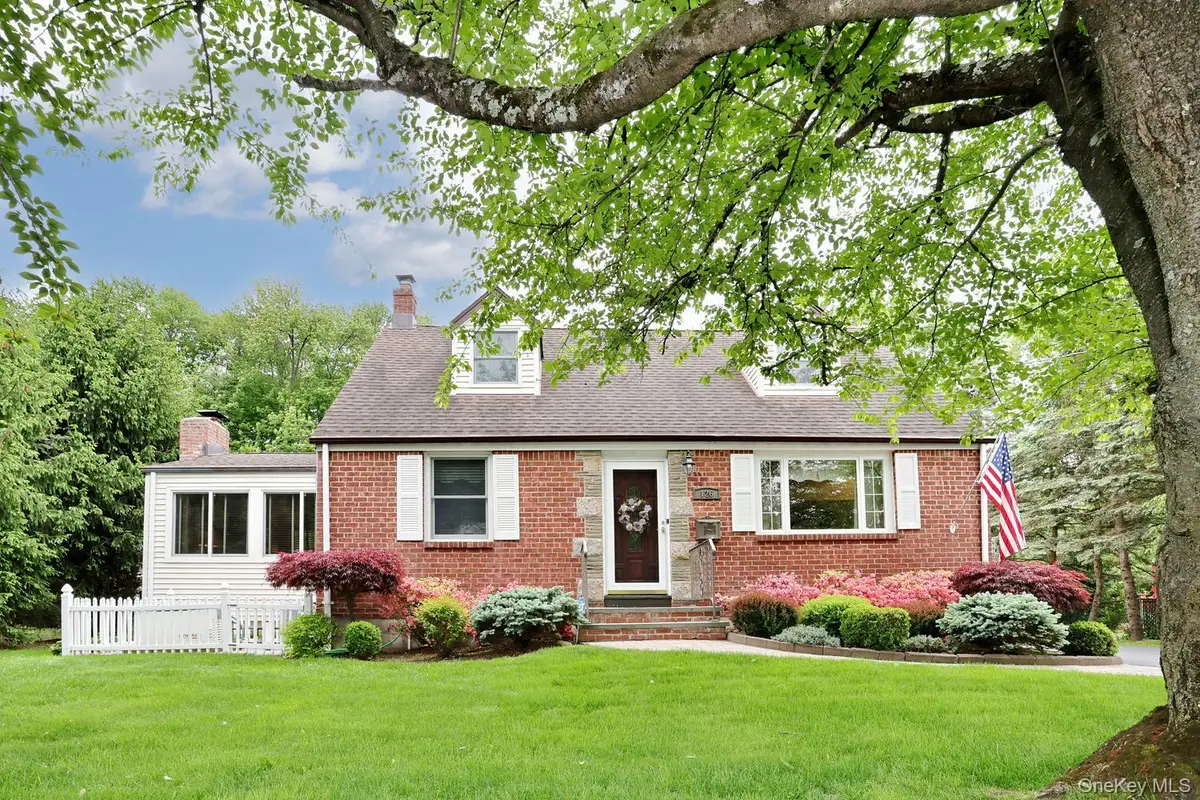 126 E Lewis Avenue, Pearl River, NY 10965 - #1