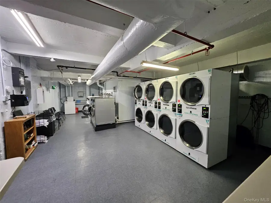 224-24 Union Turnpike #1R, Oakland Gardens, NY 11314 - #3