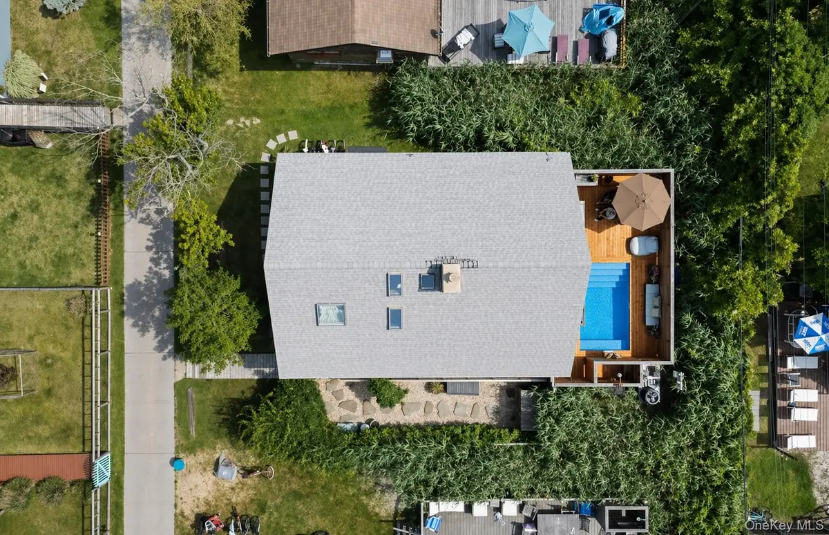 17 Bungalow Walk, Ocean Beach, NY 11770 - #1