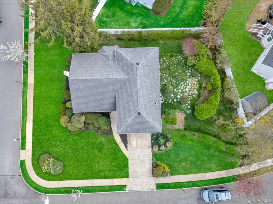 25 Lake Shore Boulevard, Massapequa, NY 11758 - #2