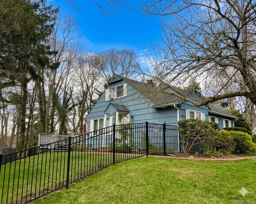 19 Nursery Road, Melville, NY 11747 - #2